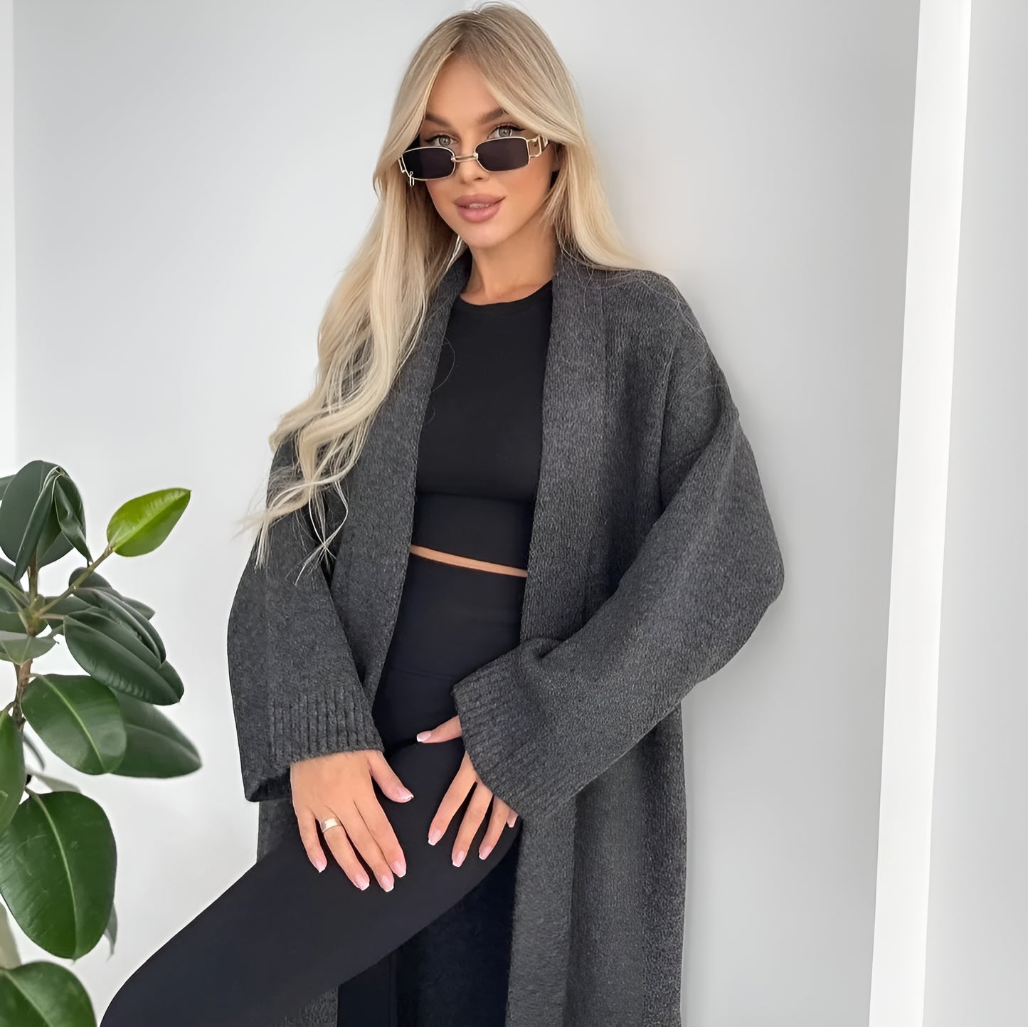 Hilma™ | Elegantti Neulejakku – V-kaula-aukko & Lepakkohihat