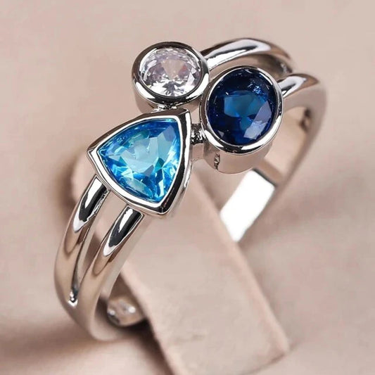 Astrid™ | Vintage Ring med Blå Krystaller