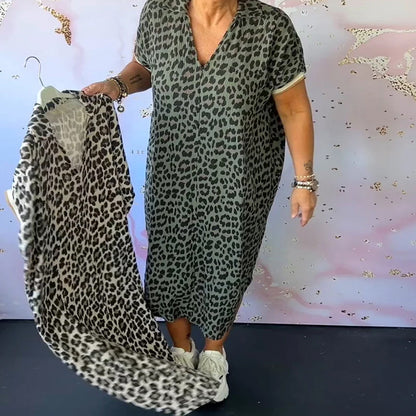 Sonja™ | Panterprint jurk met V-hals