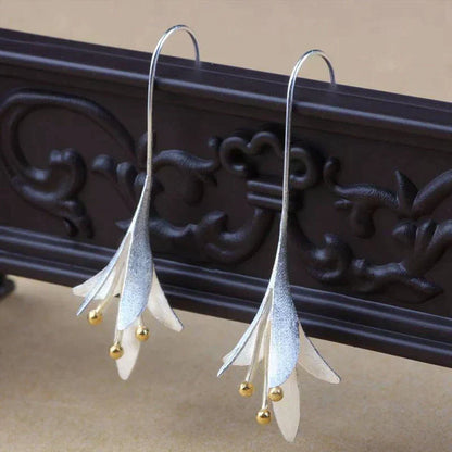 Tyra™ | Silverörhängen med blomma
