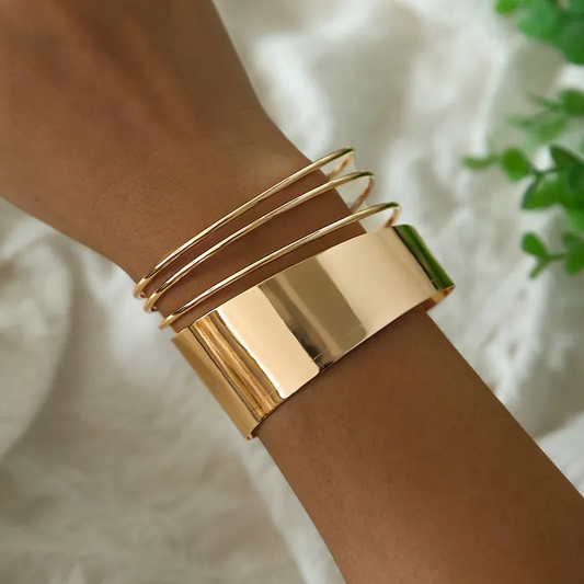 Agnes™ | Klassiskt vintagearmband i guld